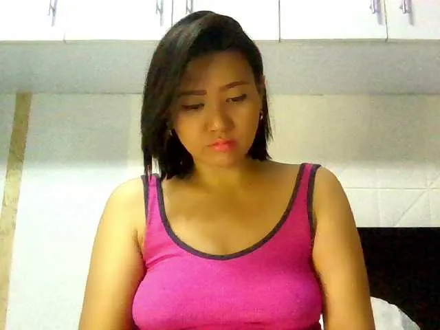 Live sex webcam photo for Rosselyn #274115363