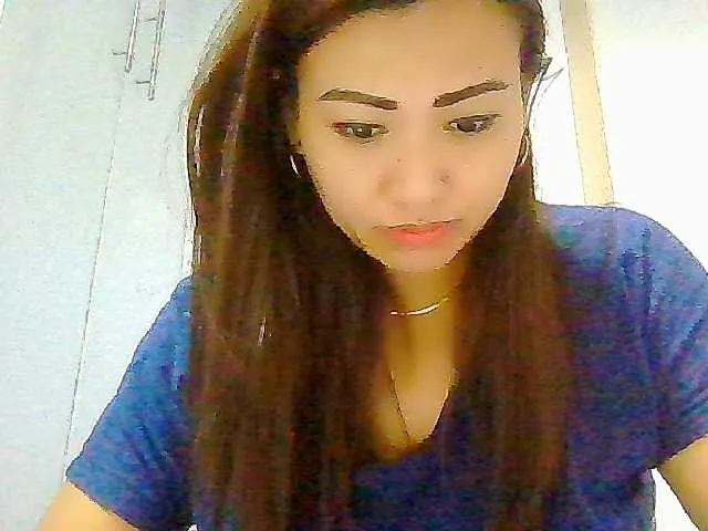 Live sex webcam photo for Rosselyn #276455936