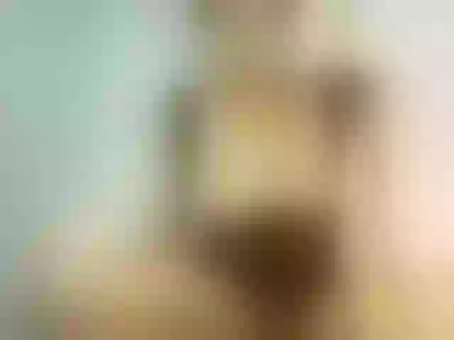 Live sex webcam photo for Rosselyn #276512742