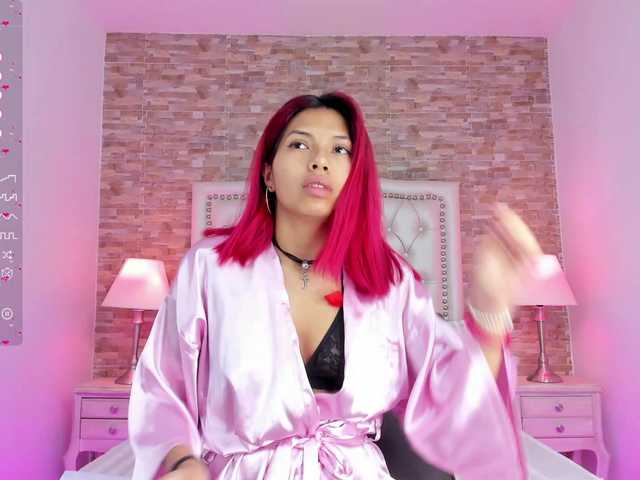 Live sex webcam photo for RossieLee #276865181