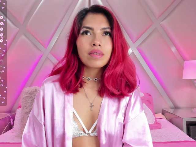 Live sex webcam photo for RossieLee #277166899