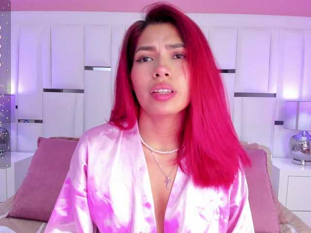 Live sex webcam photo for RossieLee #277500759