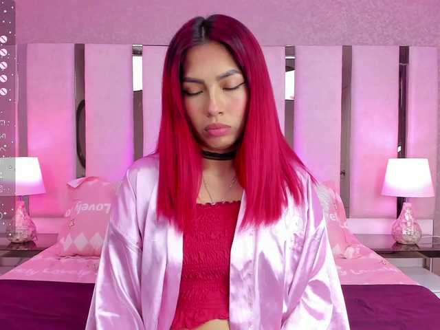 Live sex webcam photo for RossieLee #277521016