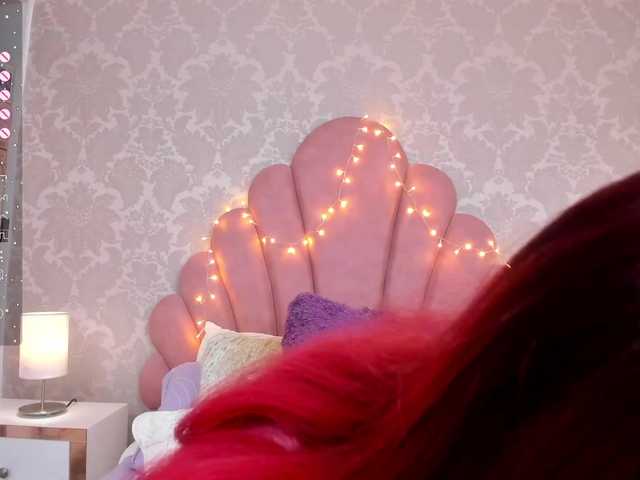 Live sex webcam photo for RossieLee #277669632