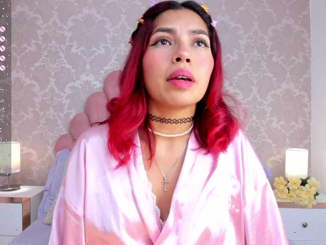 Live sex webcam photo for RossieLee #277675219