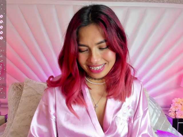 Live sex webcam photo for RossieLee #277768760