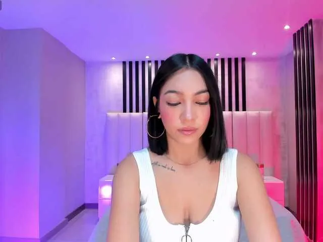 Live sex webcam photo for RossieRhoades #290381025