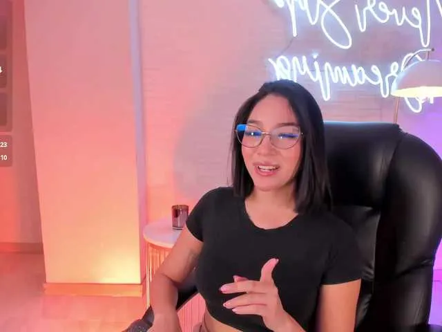 Live sex webcam photo for RossieRhoades #291254856