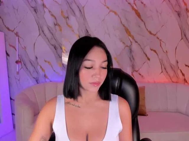 Live sex webcam photo for RossieRhoades #291318791