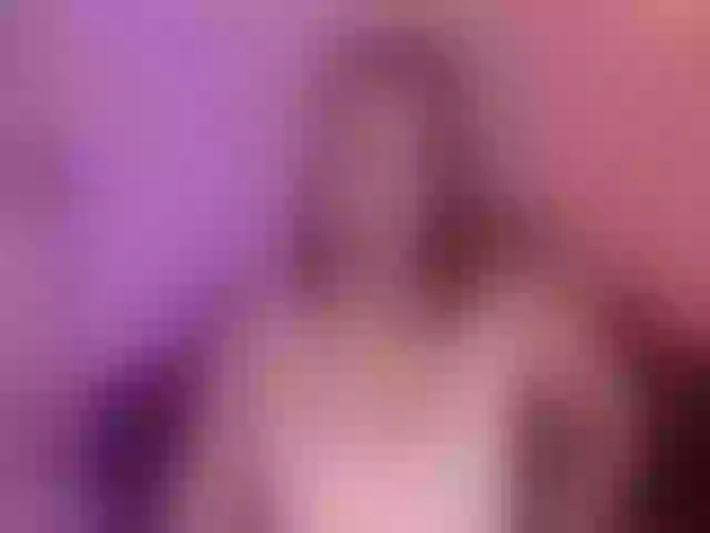 Live sex webcam photo for RossieRhoades #291932946