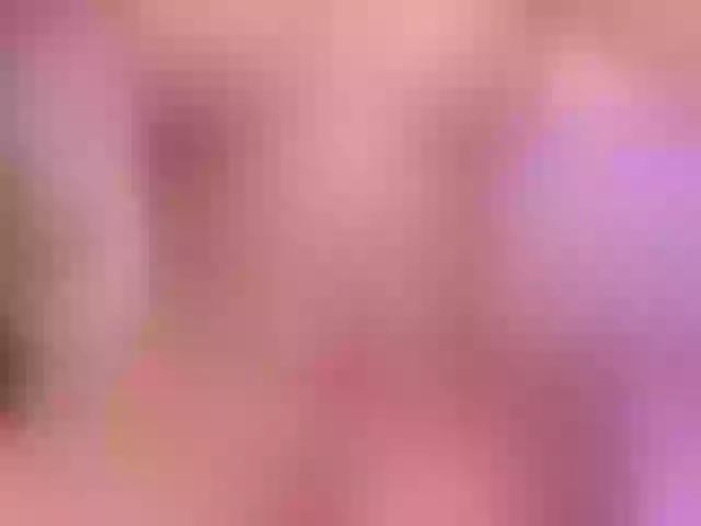 Live sex webcam photo for RossieRhoades #292132522