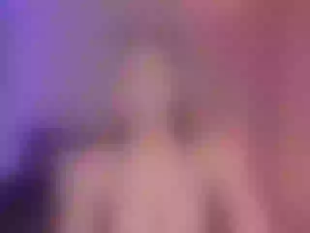 Live sex webcam photo for RossieRhoades #292179707
