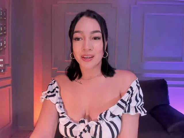 Live sex webcam photo for RossieRhoades #292192541
