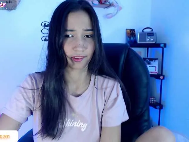 Live sex webcam photo for Rossy-sweet #276317159