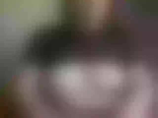 Live sex webcam photo for RossyLove #276990250