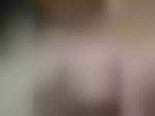 Live sex webcam photo for RossyLove #277456661