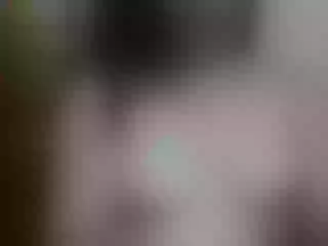 Live sex webcam photo for RossyLove #277610111