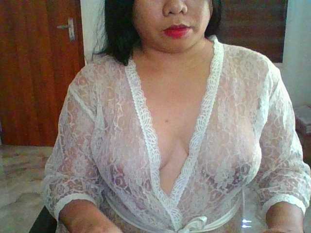 Live sex webcam photo for RossyLove #291150826