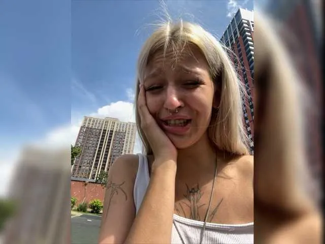 Live sex webcam photo for Rostomancom888 #275930674