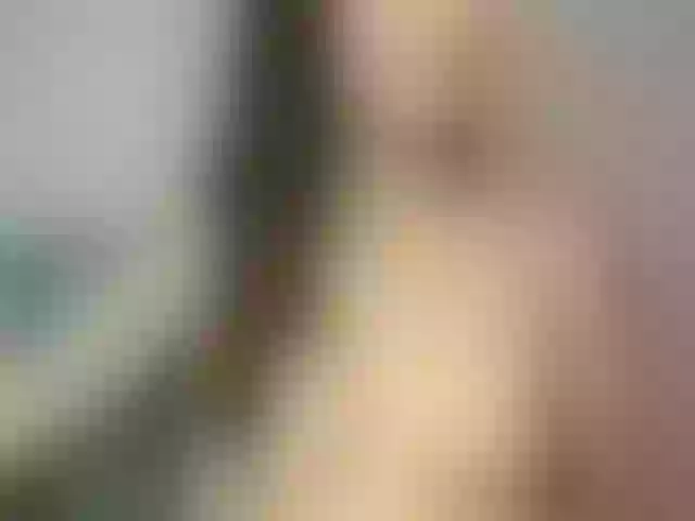 Live sex webcam photo for RosyBelle #275983263