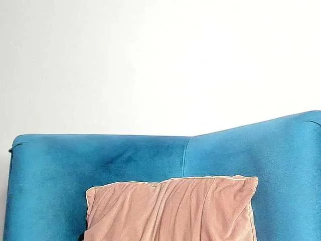 Live sex webcam photo for RosyBelle #276006753