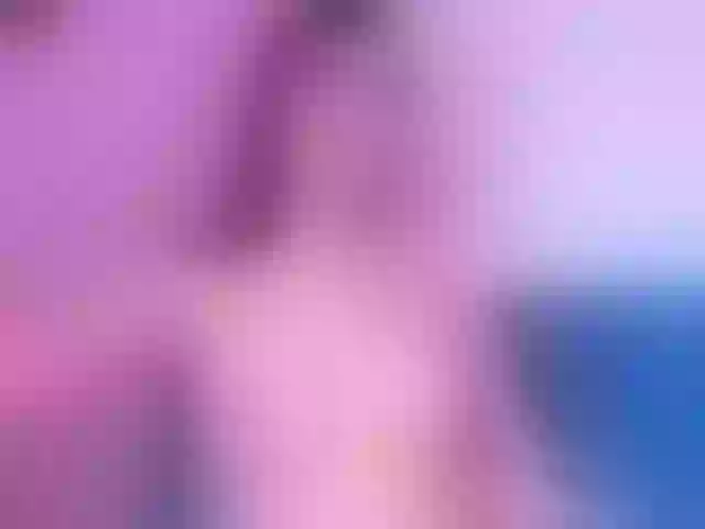 Live sex webcam photo for RosyBelle #276143838