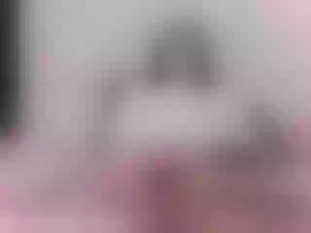 Live sex webcam photo for RosyCameron #273431996