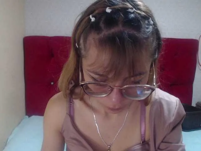 Live sex webcam photo for RousellVaads #288204331