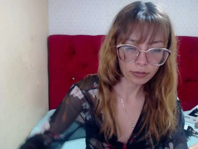 Live sex webcam photo for RousellVaads #289703204