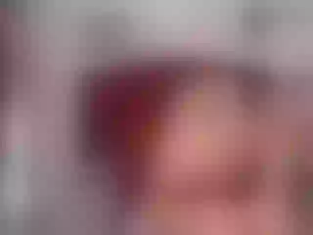 Live sex webcam photo for RoussMeyers #273694043