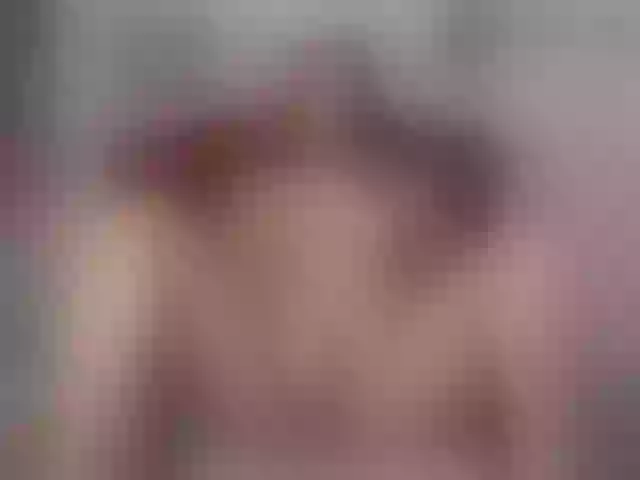 Live sex webcam photo for RoussMeyers #273807706