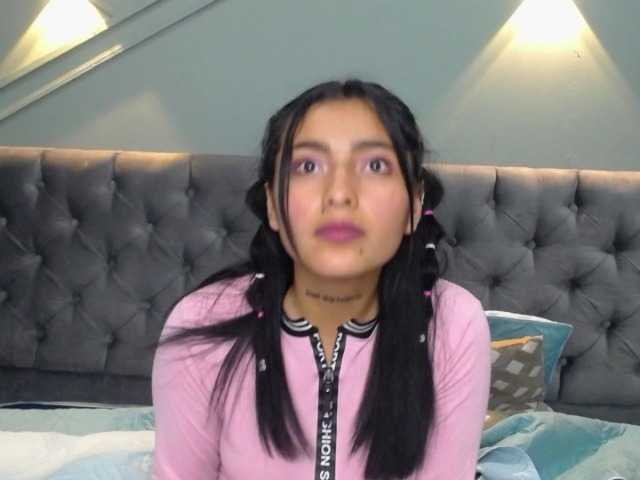 Live sex webcam photo for Rousse-Hotty #273415422