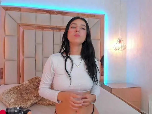 Live sex webcam photo for Rouxy-adams #274418486