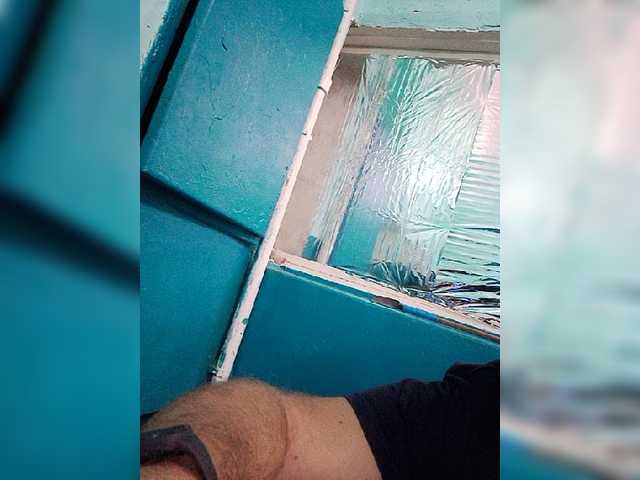 Live sex webcam photo for Rox15 #276165756