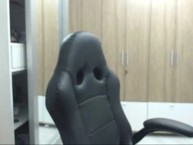 Live sex webcam photo for RoxanaMilf #291612097