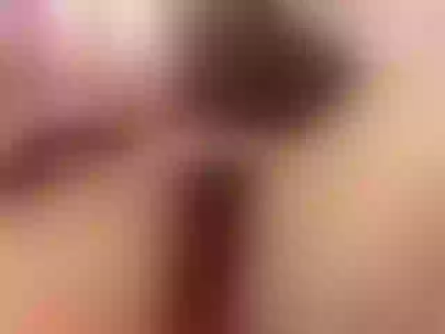 Live sex webcam photo for RoxaneEvans #290292411