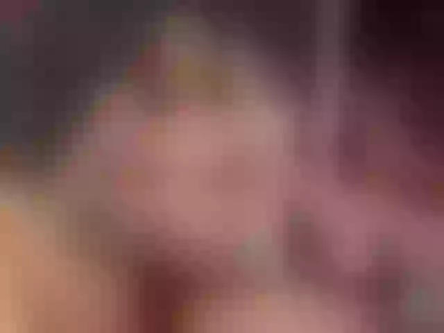 Live sex webcam photo for RoxaneEvans #290435934