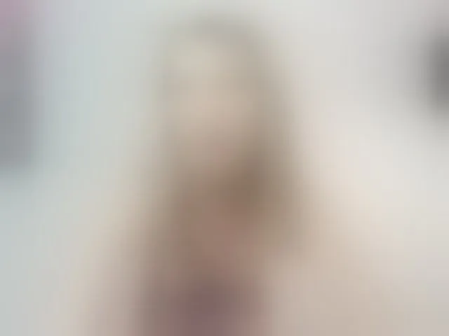 Live sex webcam photo for Roxanequinn #293326168