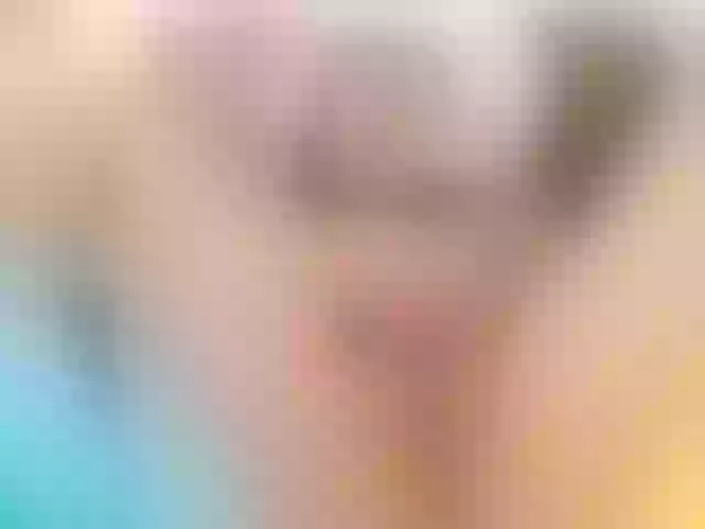 Live sex webcam photo for Roxanne-tay #290796418