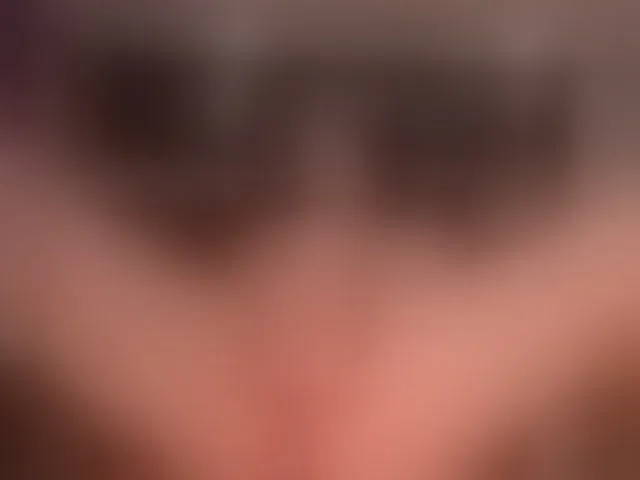 Live sex webcam photo for RoxanneHill #293607178