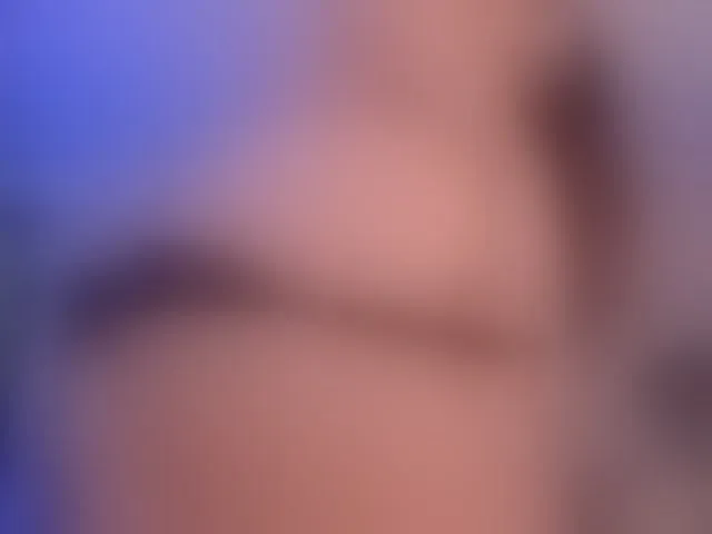Live sex webcam photo for RoxanneHill #293969027