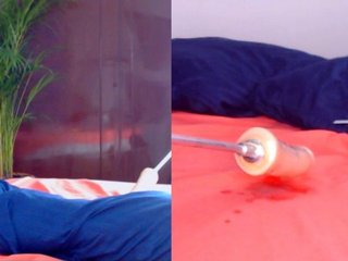 Live sex webcam photo for roxy-love #166698382