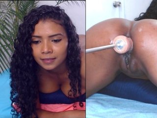 Live sex webcam photo for roxy-love #168429216