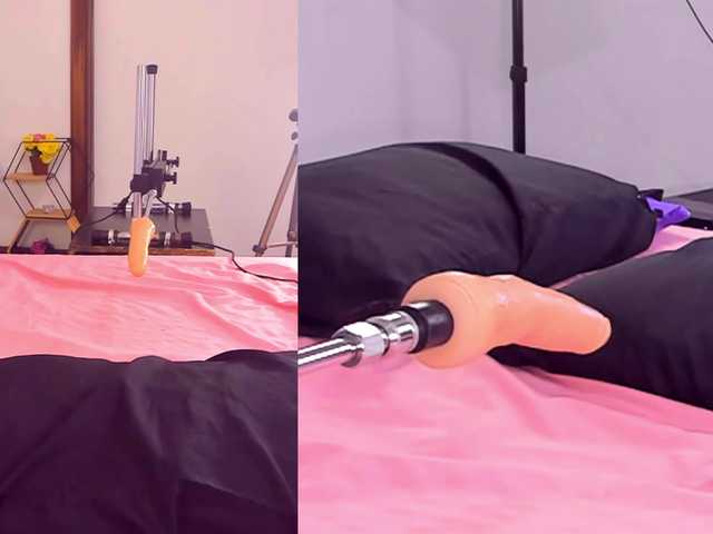 Live sex webcam photo for Roxy-Roxx #276095868