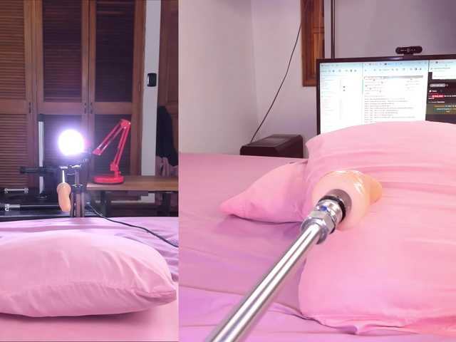 Live sex webcam photo for Roxy-Roxx #276950785