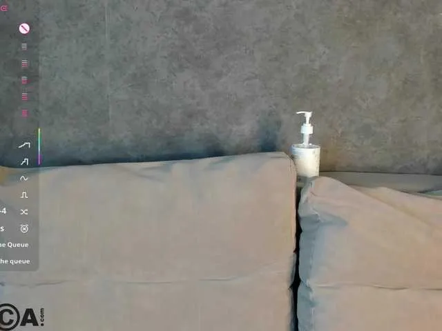 Live sex webcam photo for Roxy-Sunny #291824455