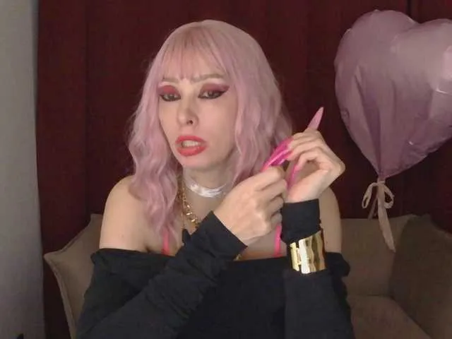 Live sex webcam photo for RoxySkyBlue #290515476