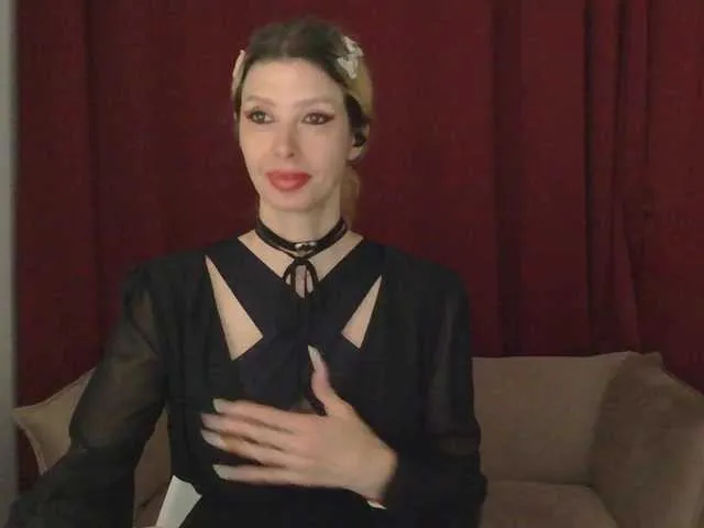 Live sex webcam photo for RoxySkyBlue #291158765