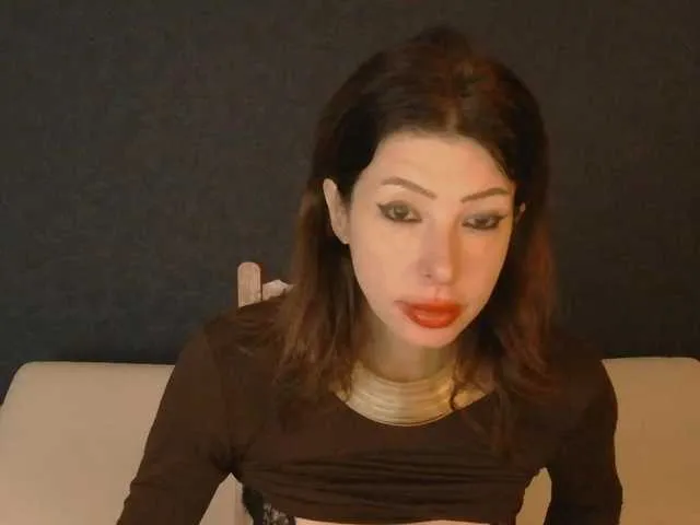 Live sex webcam photo for RoxySkyBlue #291668643