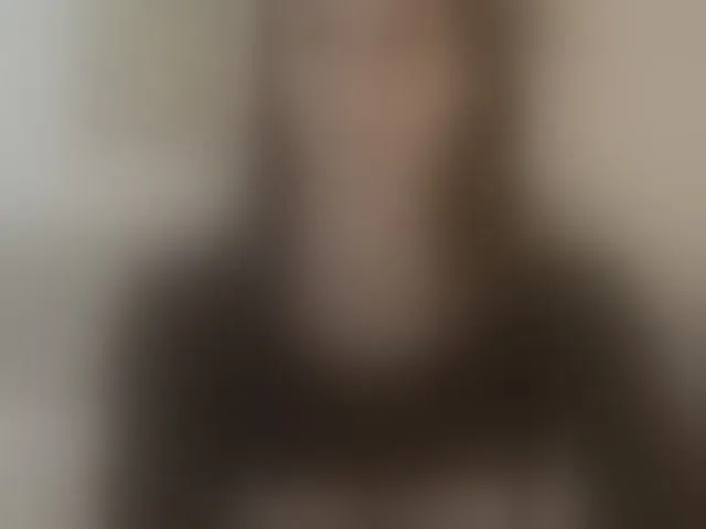 Live sex webcam photo for RoxySkyBlue #294223202